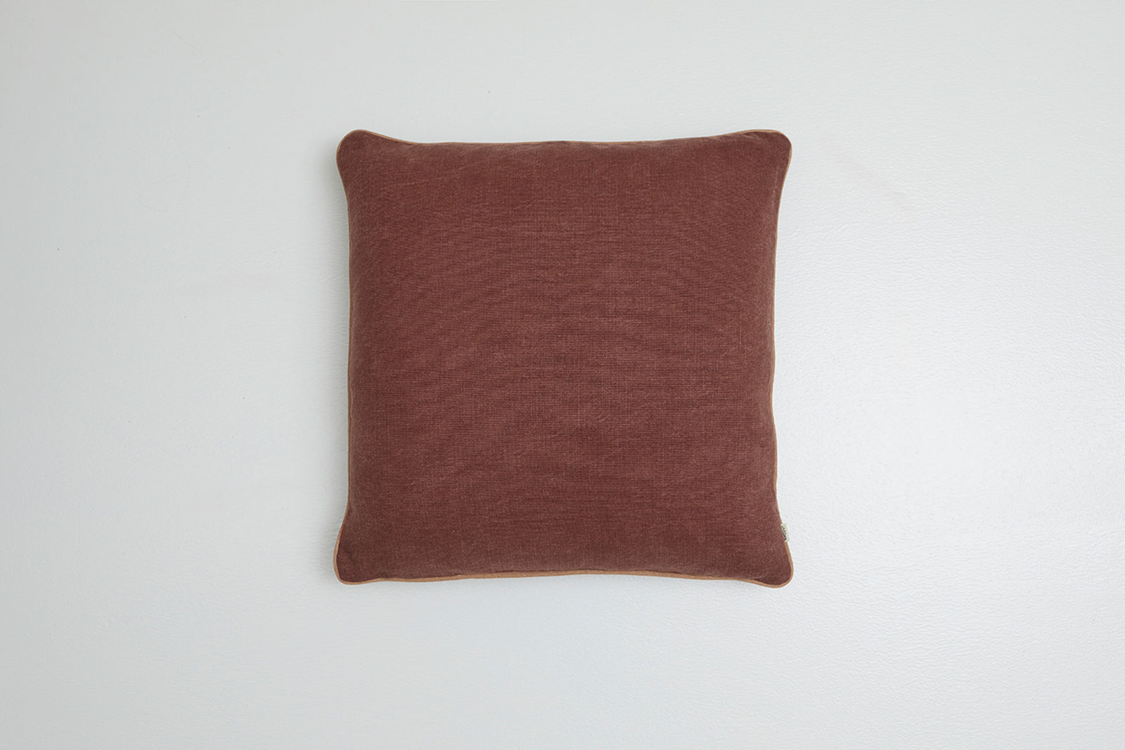 Duke Pipe Square Cushion Mahogany
