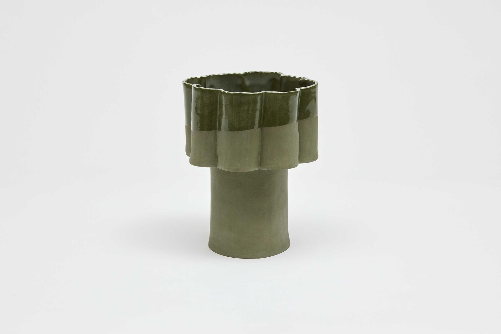 Medium Monument Vase Khaki